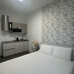 Urban Lounge Apartment